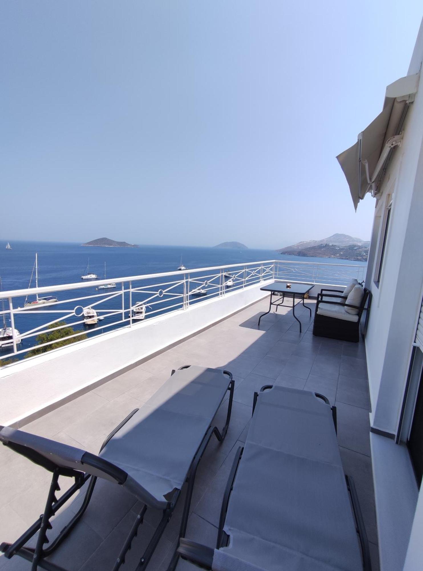 Infinity Blue Suite Panteli 外观 照片